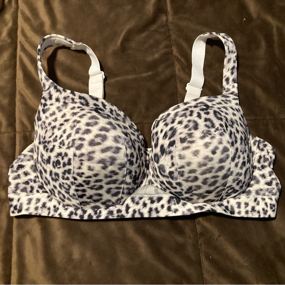 Cacique brand, size 42D, Animal Print Bra, cute and comfy for everyday wear